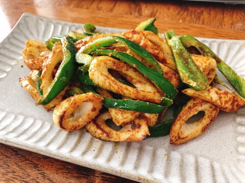 お弁当にも！ピーマンとちくわのカレーマヨ炒め